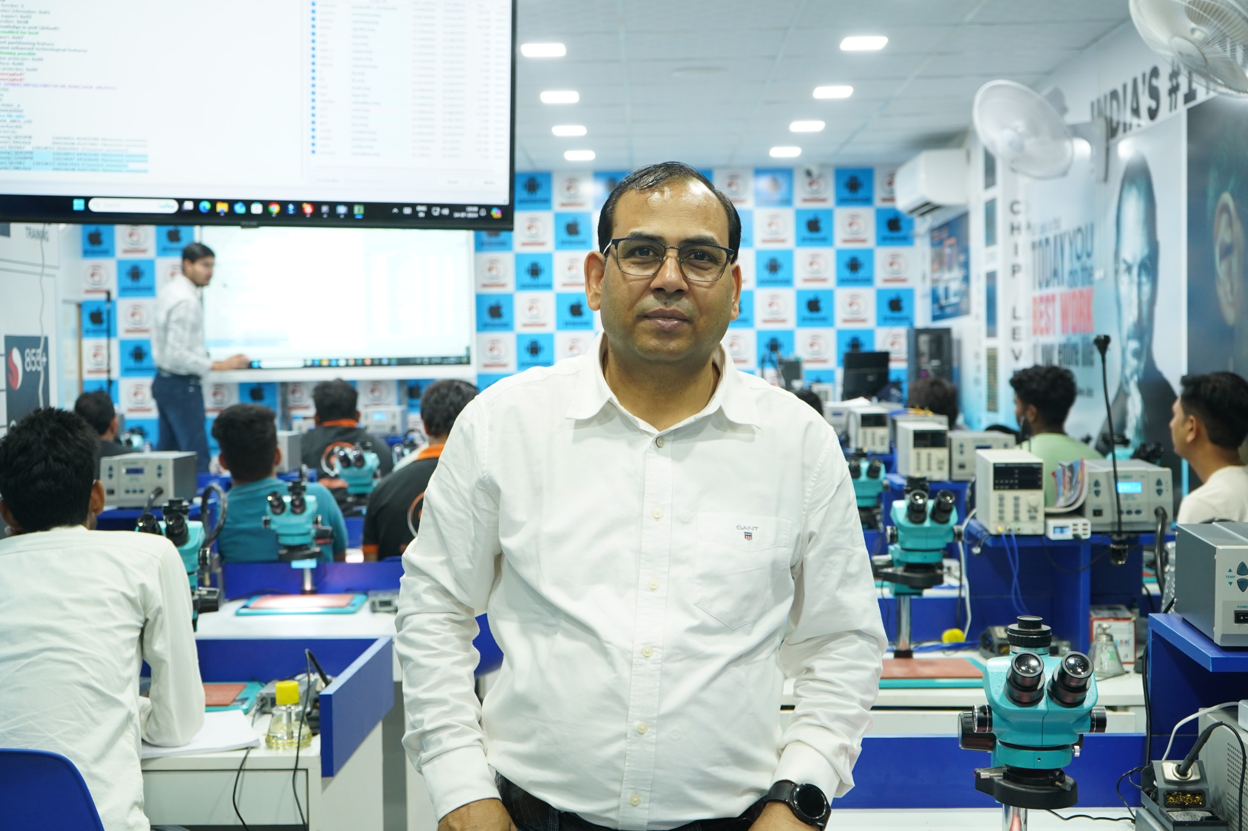 iPhone Hardware Training iPhone Hardware Training